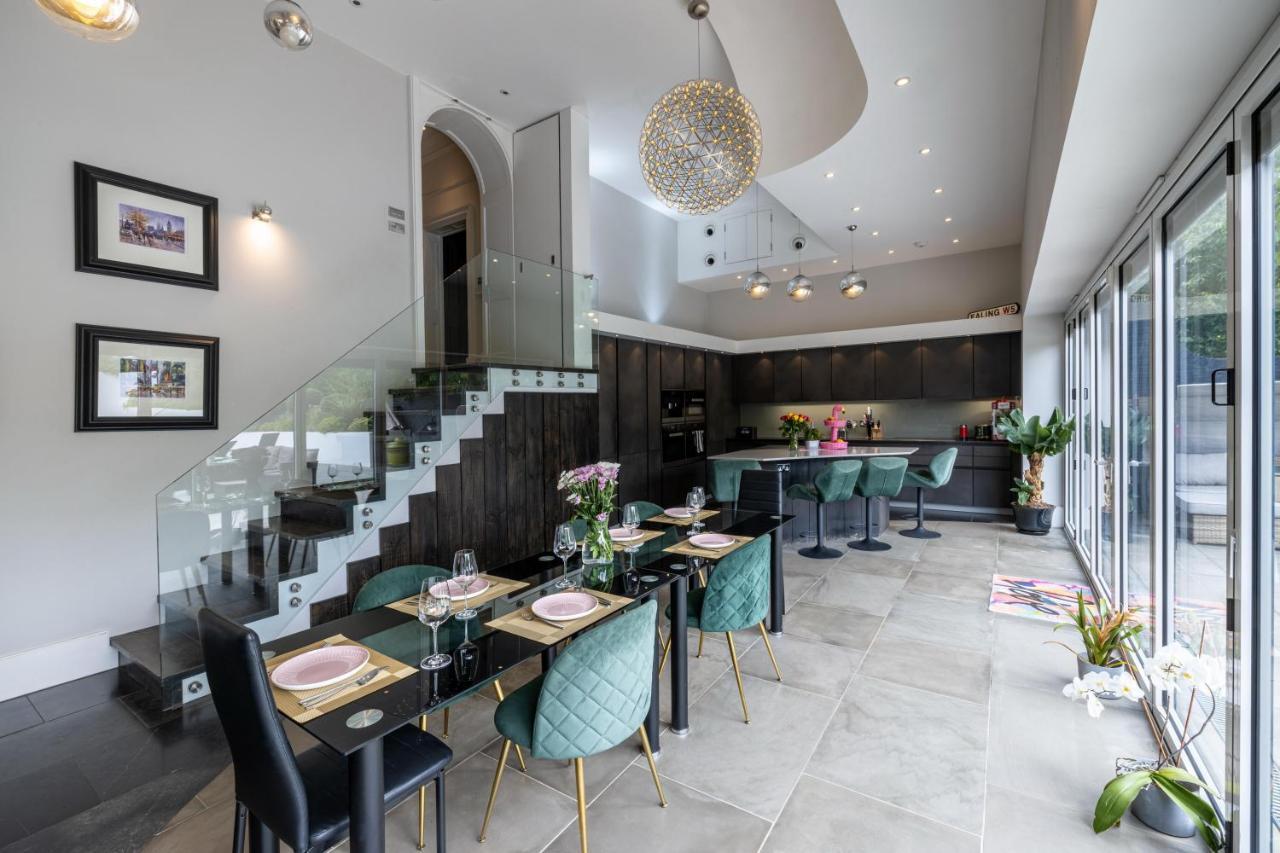Dream House London With Gym, Cinema And Housekeeper Villa Ealing Luaran gambar