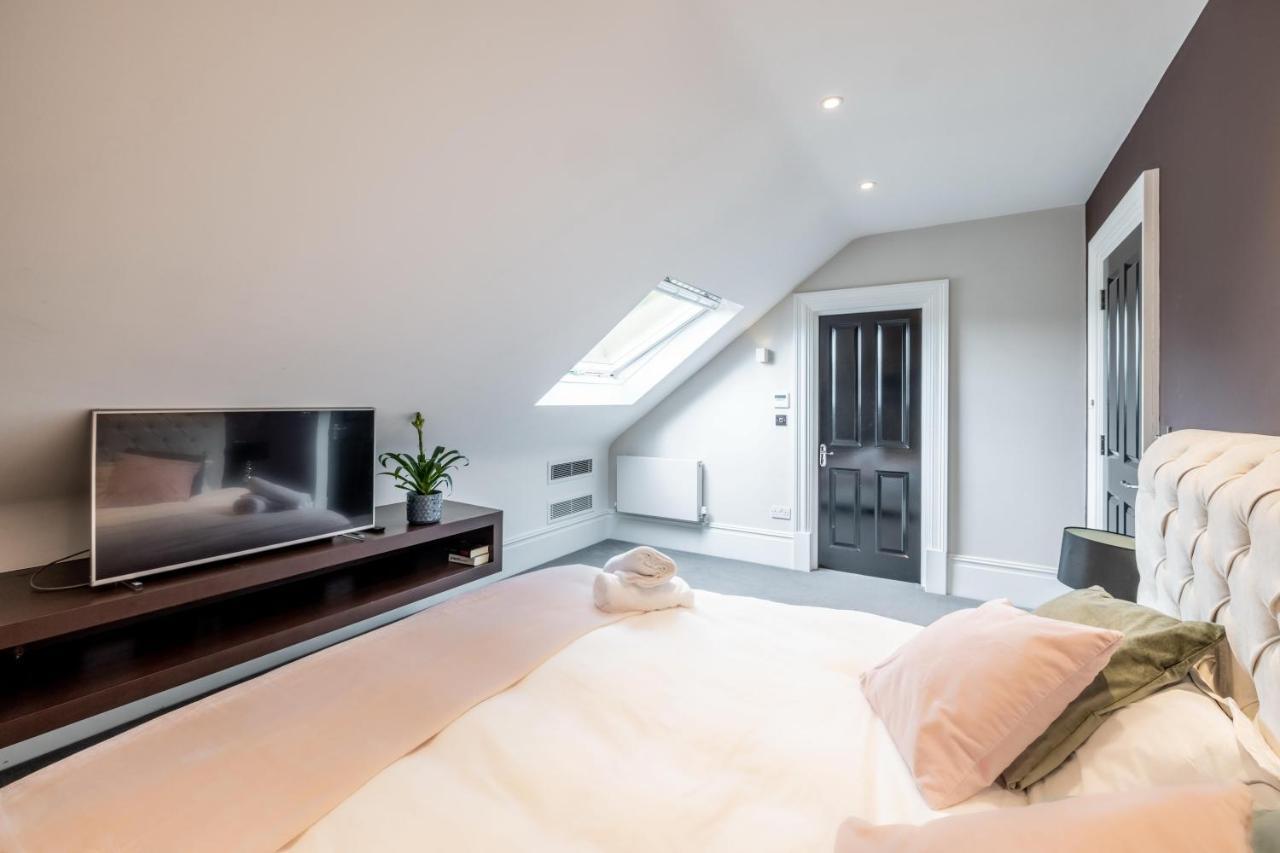 Dream House London With Gym, Cinema And Housekeeper Villa Ealing Luaran gambar